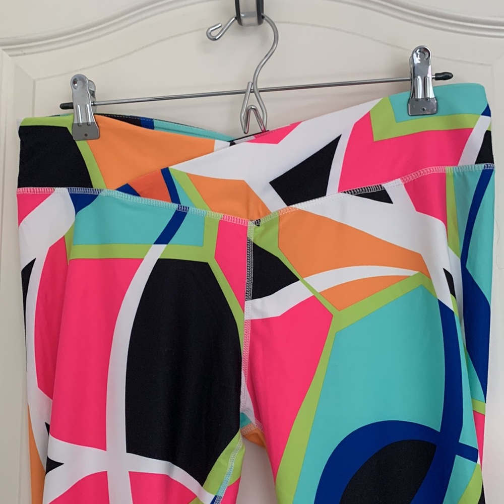Fabletics leggings. - Picture 2 of 11
